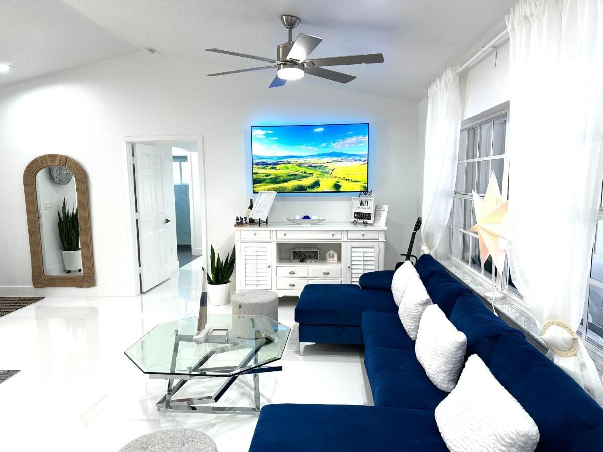 Home In Miami Bagian luar foto