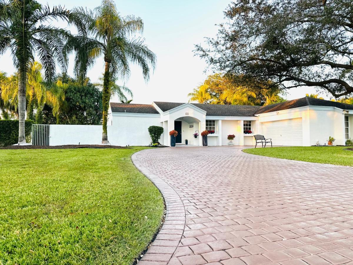 Home In Miami Bagian luar foto
