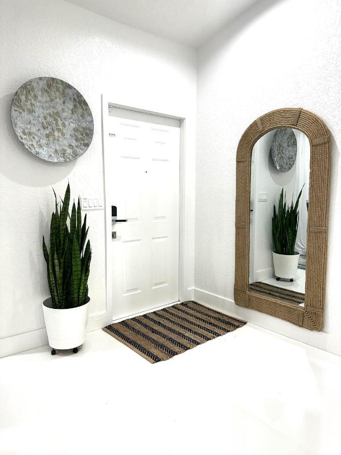 Home In Miami Bagian luar foto
